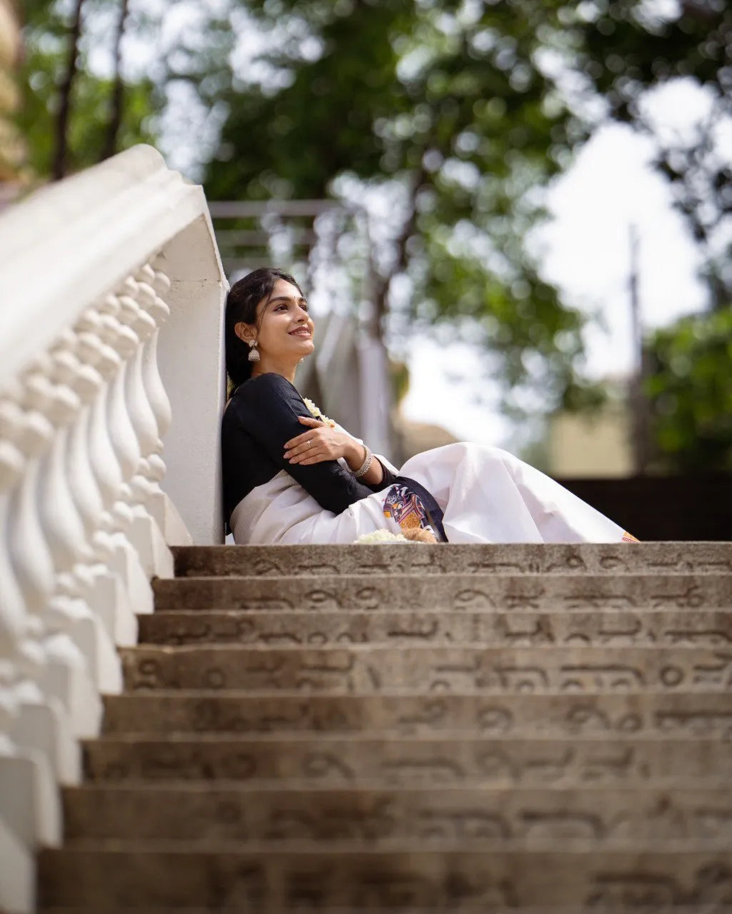 Elegant Handloom Cotton Saree with Traditional Bullock Cart Border