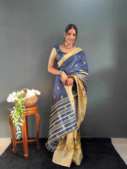 Traditional Handloom Saree with Contrast Pallu