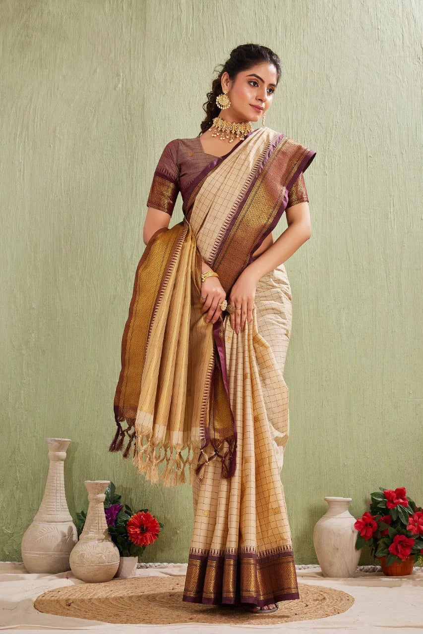 Traditional Kanjivaram Silk Saree with Elegant Checked Zari Design