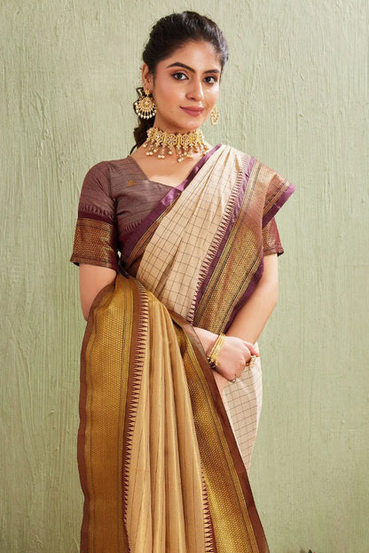 Traditional Kanjivaram Silk Saree with Elegant Checked Zari Design