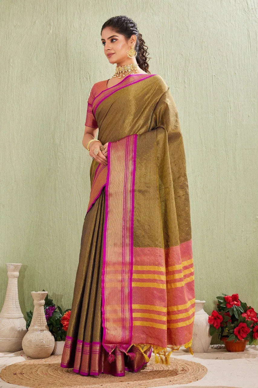 Traditional Kanjivaram Silk Saree with Elegant Checked Zari Design
