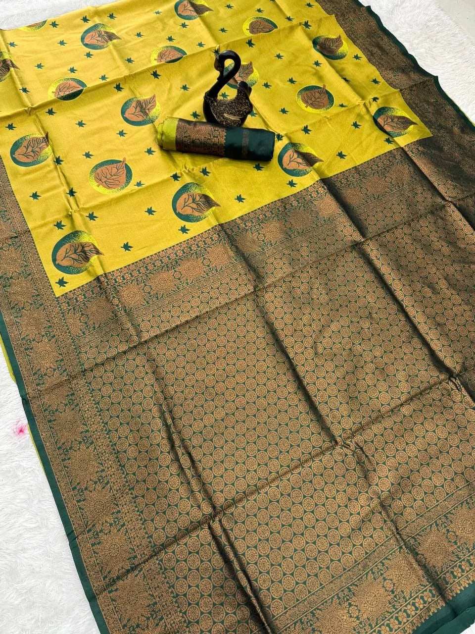 Classic Handwoven Silk Saree for Wedding & Celebrations