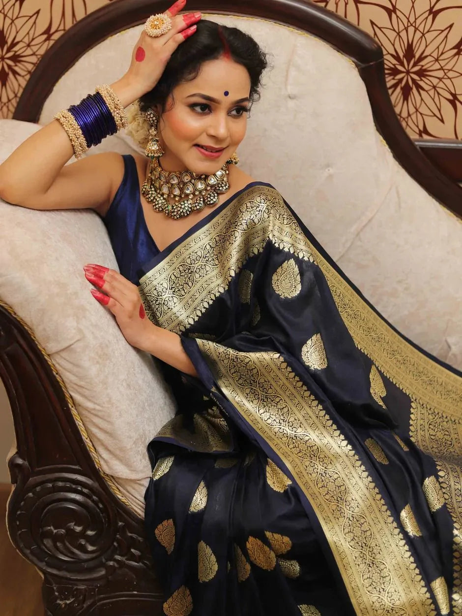 Elegant Navy Blue Kanjivaram Silk Saree with Rich Border