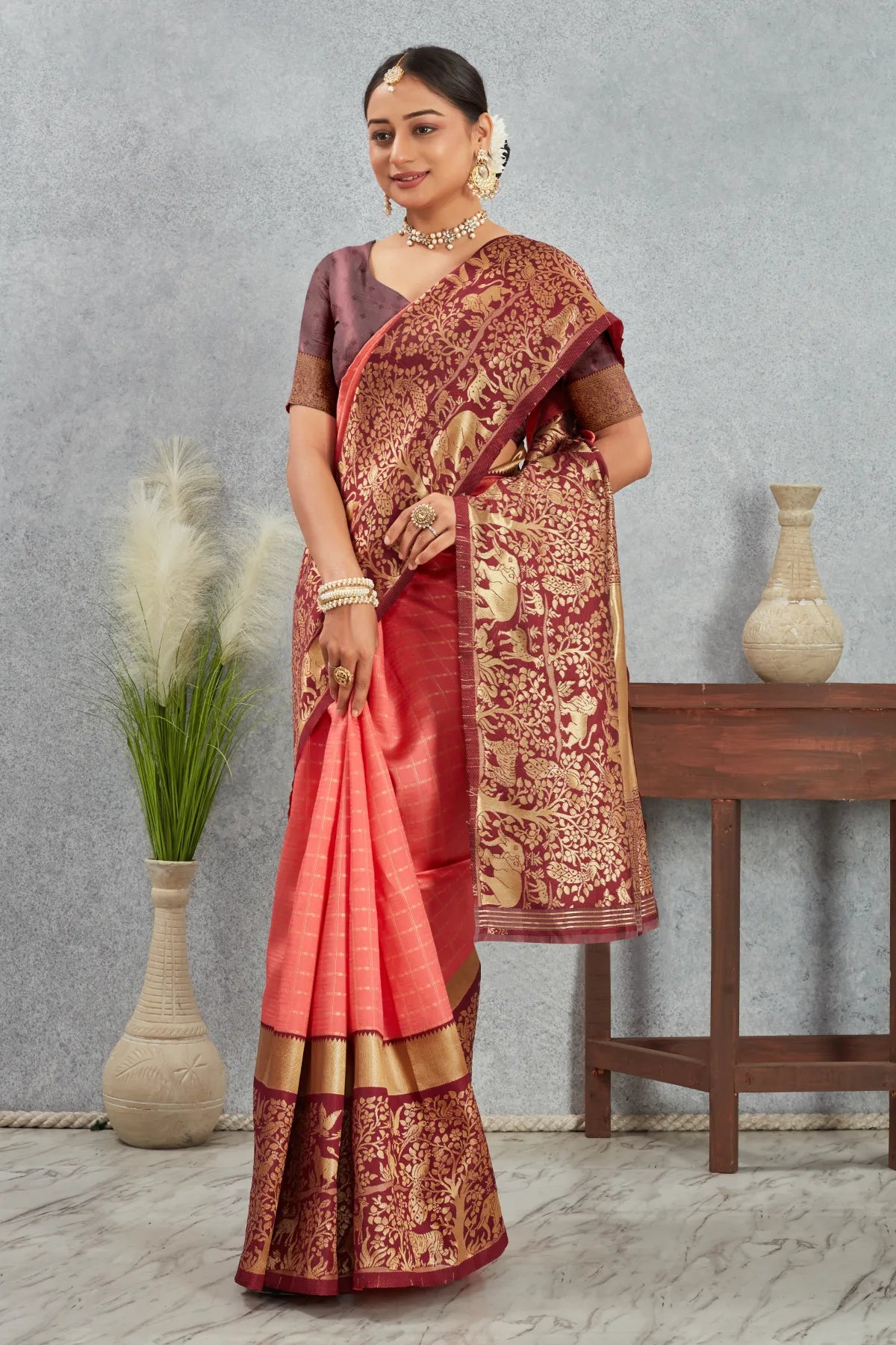 Regal Kanjivaram Silk Saree with Intricate Zari Weave