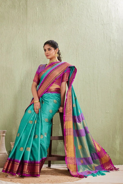 Traditional Kanjivaram Silk Saree with Elegant Checked Zari Design