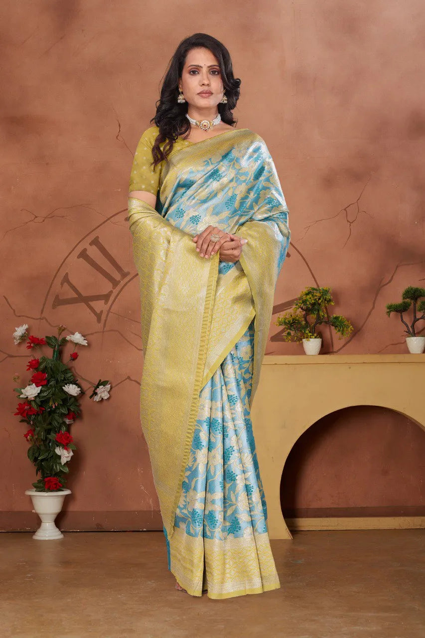 Luxurious Banarasi Silk Saree with Floral Brocade Weaving