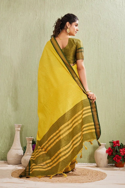 Traditional Kanjivaram Silk Saree with Elegant Checked Zari Design